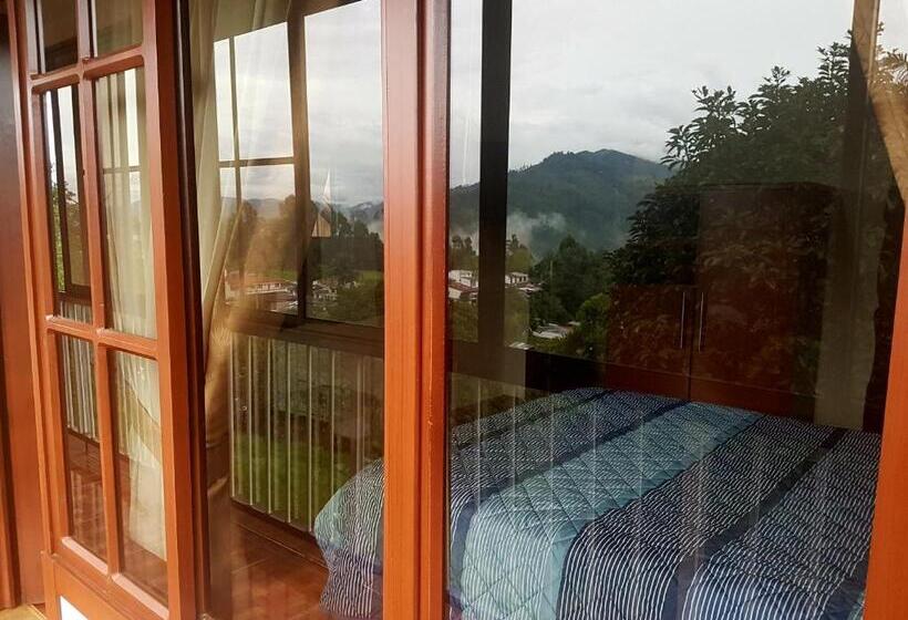 标准间带山景, Mirador De Los Cedros