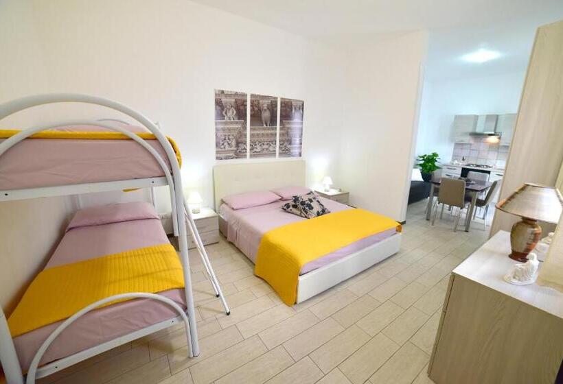 ファミリーステューディオ, Case Vacanza Via Mozart