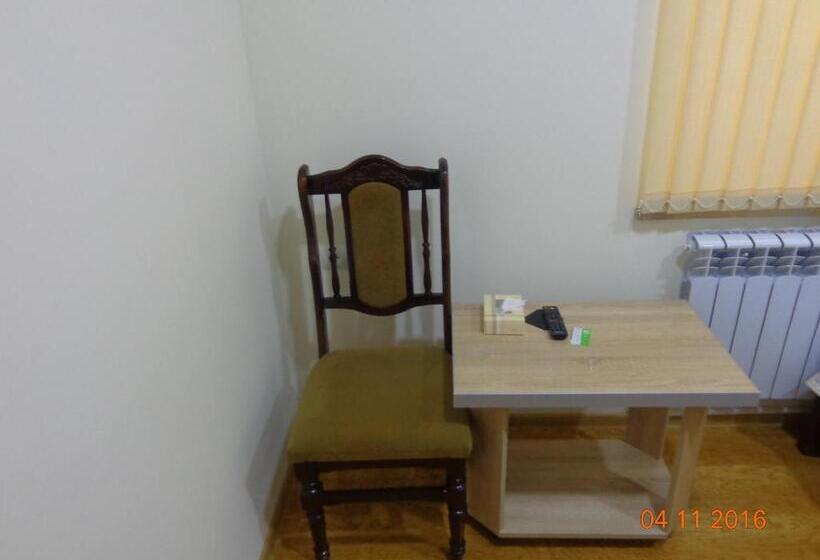 اتاق اکونومی, Guest House Hasmik