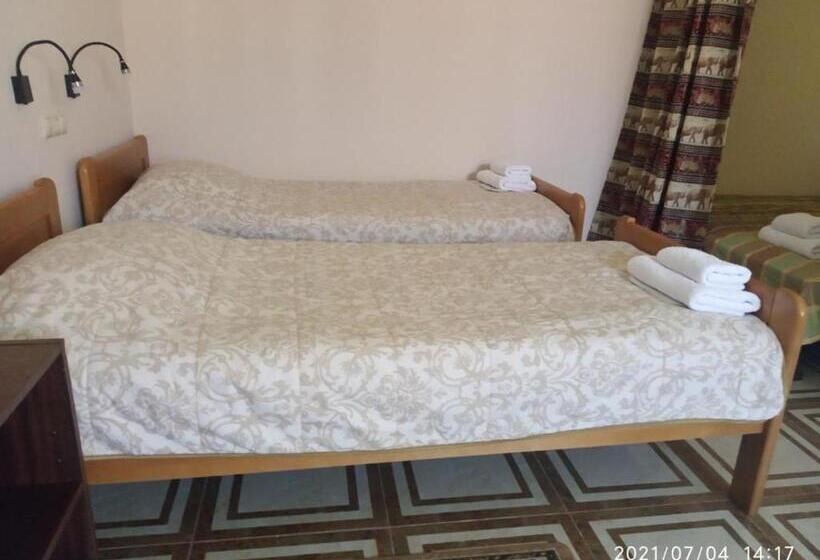 سوییت خانوادگی, Guest House Hasmik