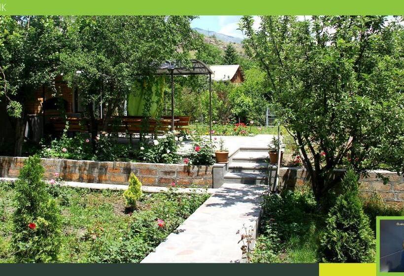 اتاق اکونومی, Guest House Hasmik