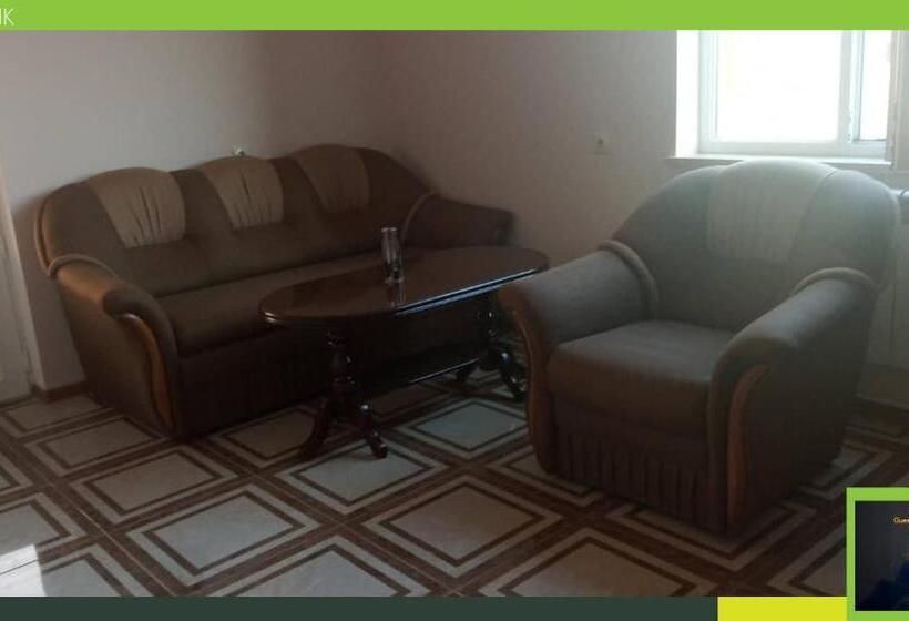 سوییت خانوادگی, Guest House Hasmik