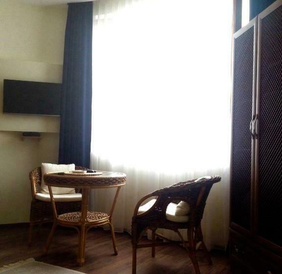 デラックススタジオ, Guest Rooms Maria Luiza