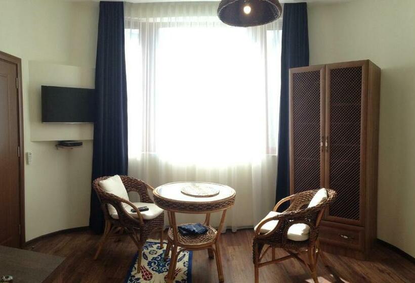 استودیوی لوکس, Guest Rooms Maria Luiza