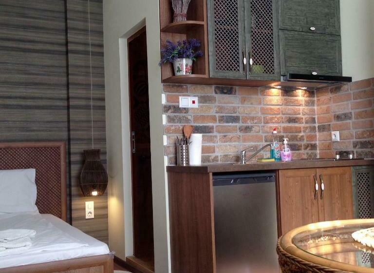 デラックススタジオ, Guest Rooms Maria Luiza