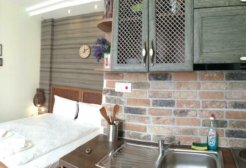 استودیوی لوکس, Guest Rooms Maria Luiza