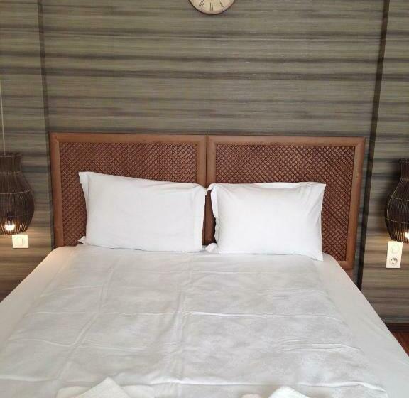 استودیوی لوکس, Guest Rooms Maria Luiza