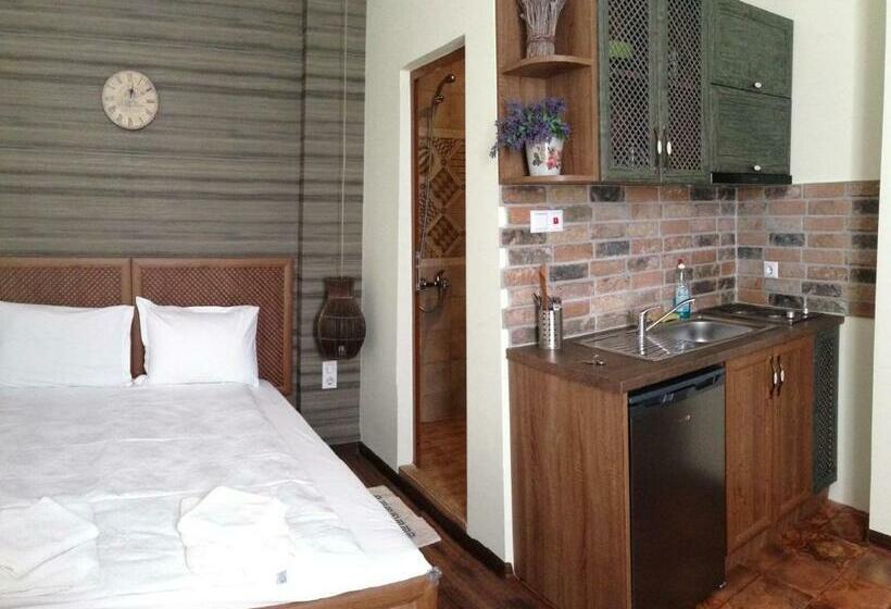 デラックススタジオ, Guest Rooms Maria Luiza