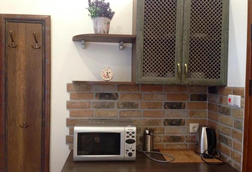 اتاق استاندارد یک نفره, Guest Rooms Maria Luiza