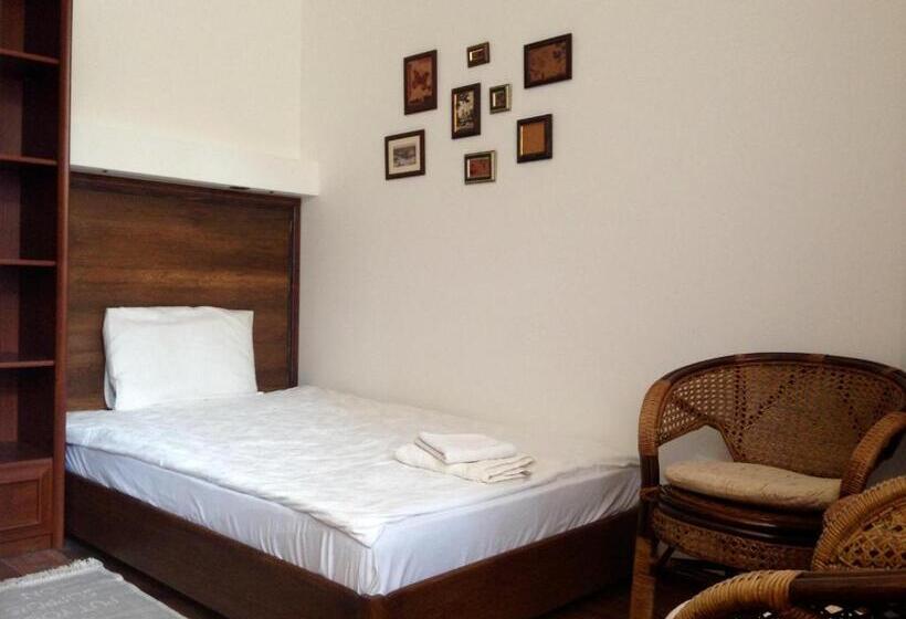 スタンダードシングルルーム, Guest Rooms Maria Luiza