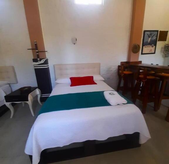 سوییت, Hostal Cann's House