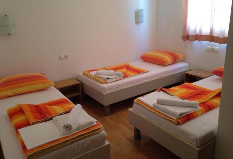 اتاق استاندارد سه نفره, Pansion Speranza Međugorje