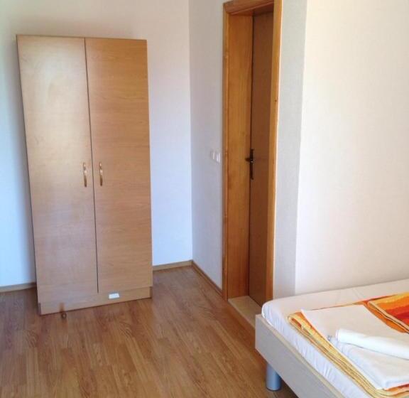 اتاق استاندارد سه نفره, Pansion Speranza Međugorje