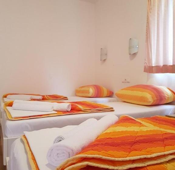 اتاق استاندارد چهار تخته, Pansion Speranza Međugorje