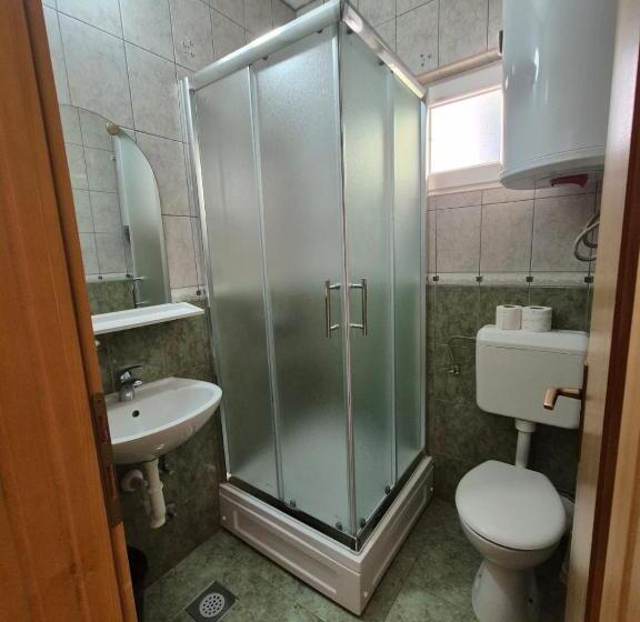 اتاق استاندارد سه نفره, Pansion Speranza Međugorje