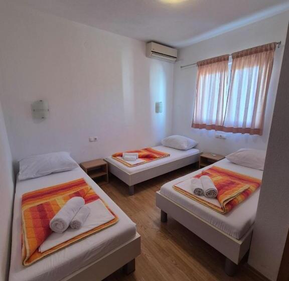 اتاق استاندارد سه نفره, Pansion Speranza Međugorje