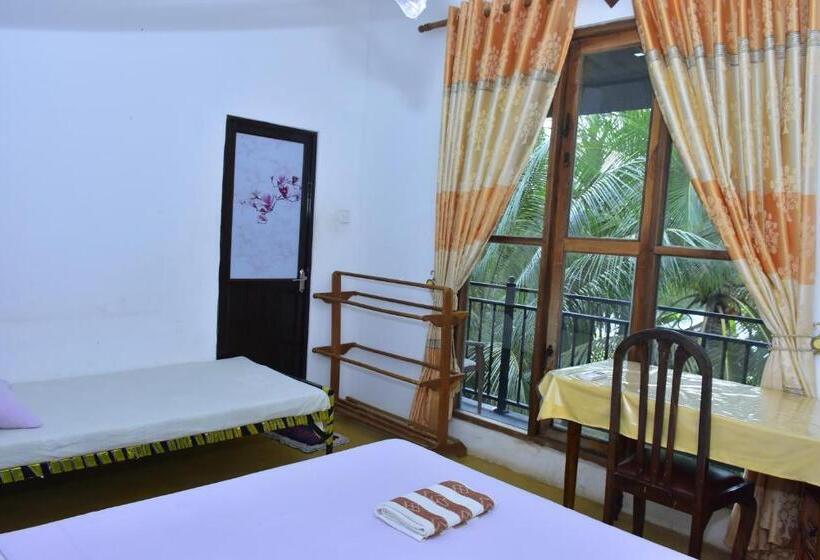 غرفة ديلوكس مزودة بشرفة, Splendid Lake View Safari Lodge