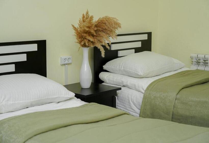 패밀리 룸 가든 전망, Restland Dilijan Family