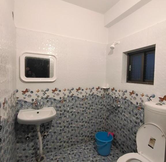 חדר אקונומי, Gaurav Guest House