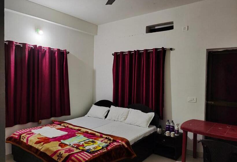 חדר אקונומי, Gaurav Guest House