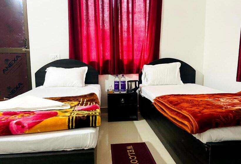 חדר אקונומי, Gaurav Guest House