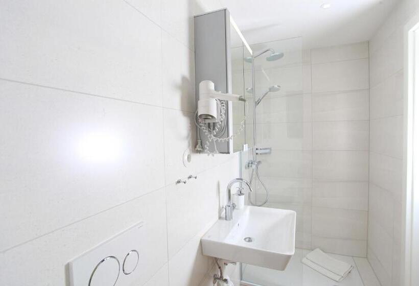 إستوديو قياسى, Landhaus Bromm