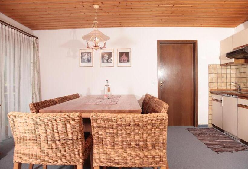 شقة 3 غرف, Landhaus Bromm