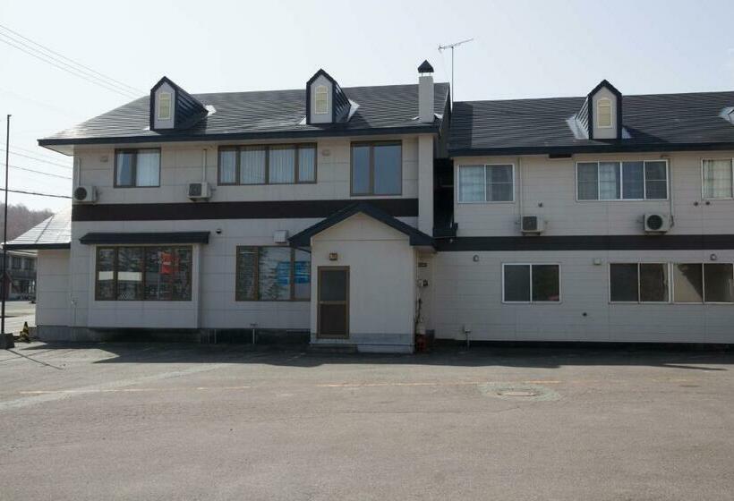 Pokój Trzyosobowy Standard Wspólna Łazienka, ホテル中の島別館