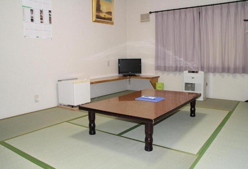 Pokój Standard Czteroosobowy Wspólna Łazienka, ホテル中の島別館