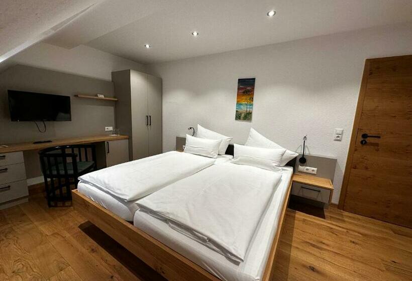 Номер Стандарт, Gasthof Goldene Krone