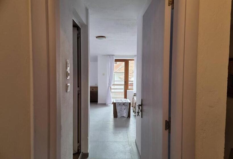 Номер Стандарт с Балконом, Guest House Diamant