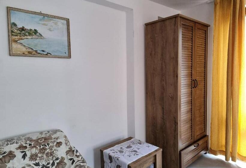 Номер Стандарт с Балконом, Guest House Diamant