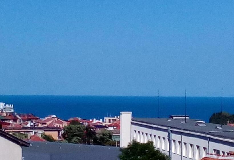 Четырехместный Номер Стандарт с Балконом, Guest House Diamant