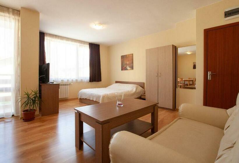 استودیوی استاندارد, Guest House Ela