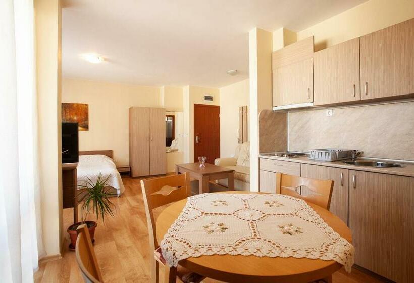 استودیوی استاندارد, Guest House Ela