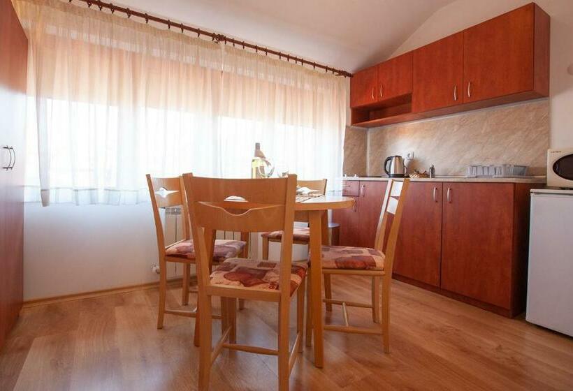 חדר סטודיו סטנדרד, Guest House Ela