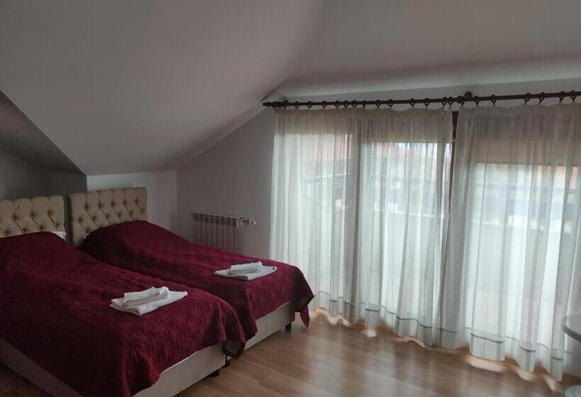 חדר אקונומי, Guest House Ela