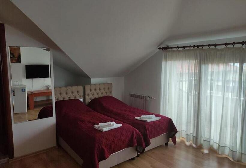 اتاق اکونومی, Guest House Ela