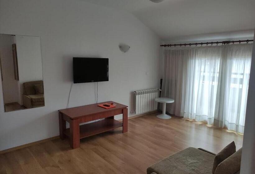 استودیو استاندارد با بالکن, Guest House Ela