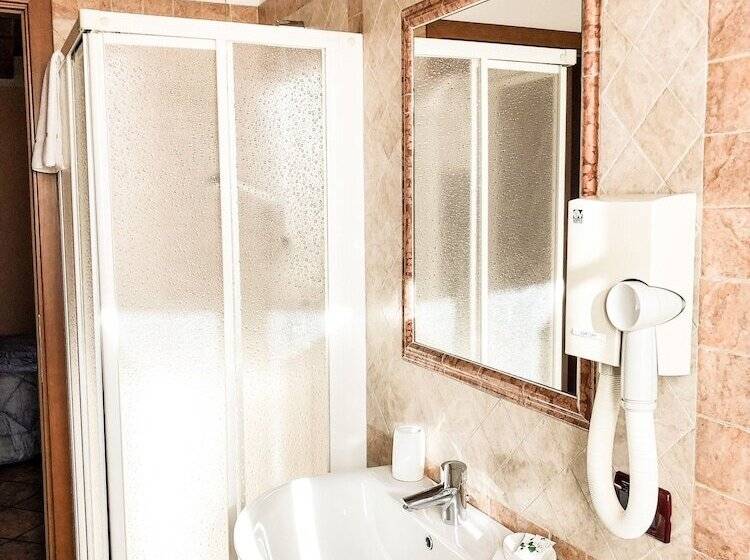 기본룸, Le Finestre Su Borghetto