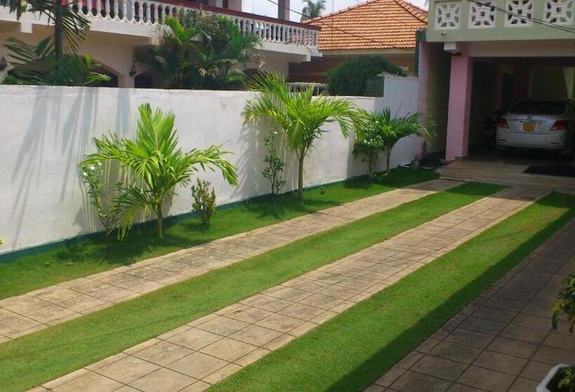 חדר בסיסי, Ocean View Tourist Guest House At Negombo Beach