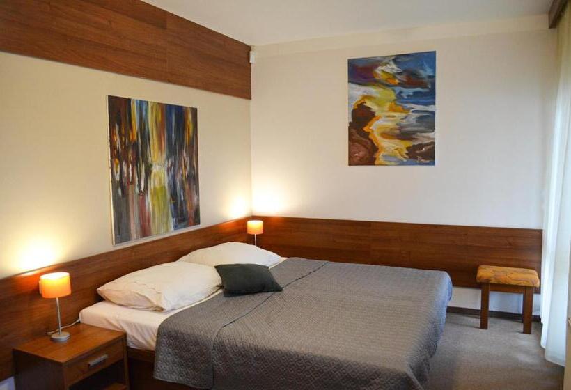 غرفة قياسية مزوَّدة بشُرفة, Wellness Villa Liptov