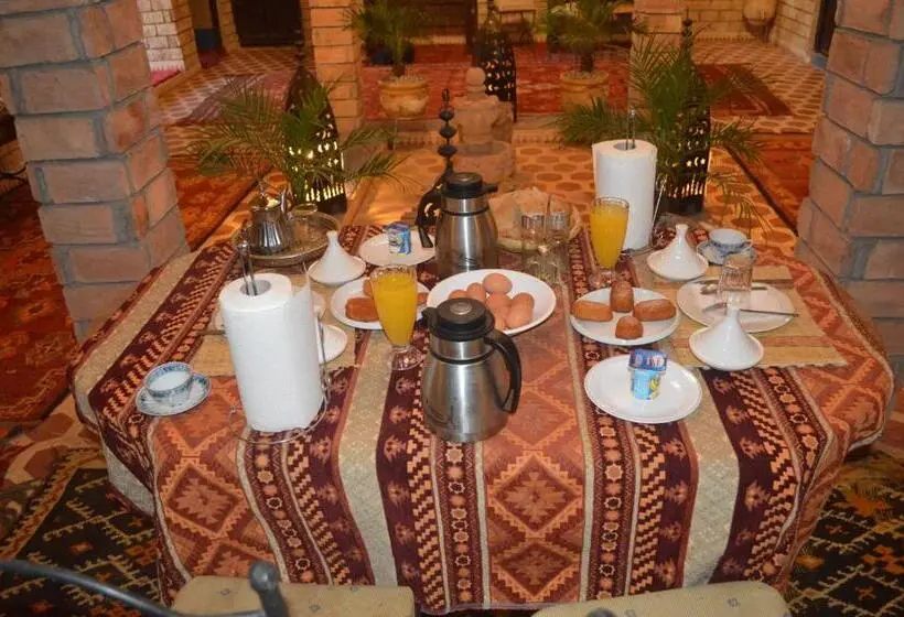 Standard-huone Jaettu Kylpyhuone, Kasbah Planet Sahara