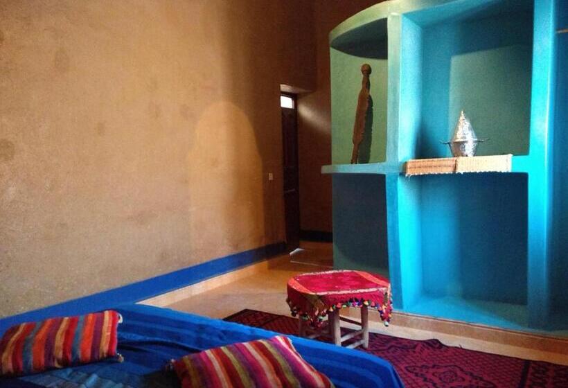 Quarto standard, Kasbah Planet Sahara
