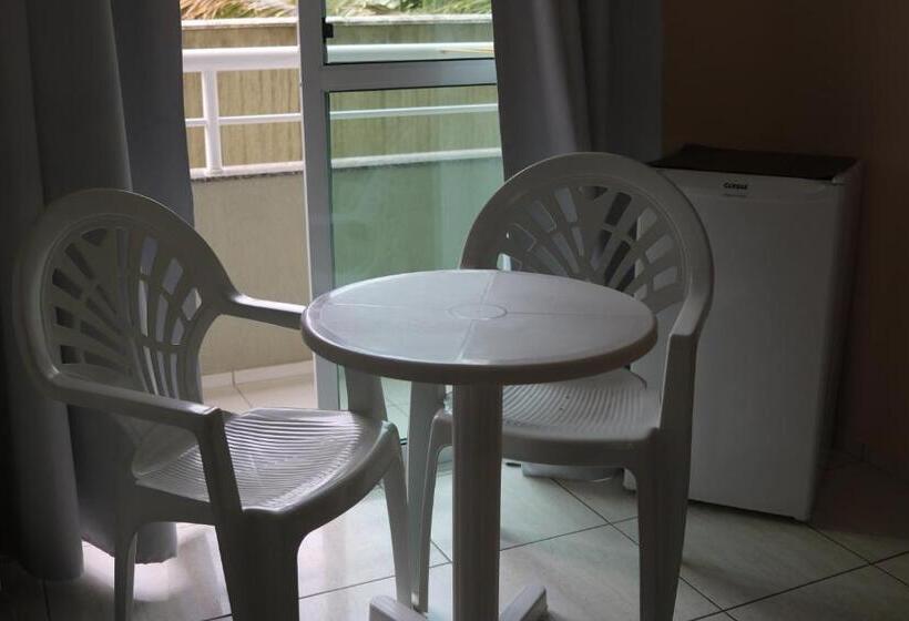 سوئیت با بالکن, Pousada Pingo D água