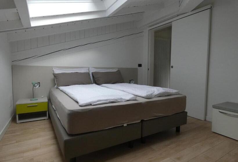 １ベッドルームペントハウスアパート, Residence Villa Degli Aranci