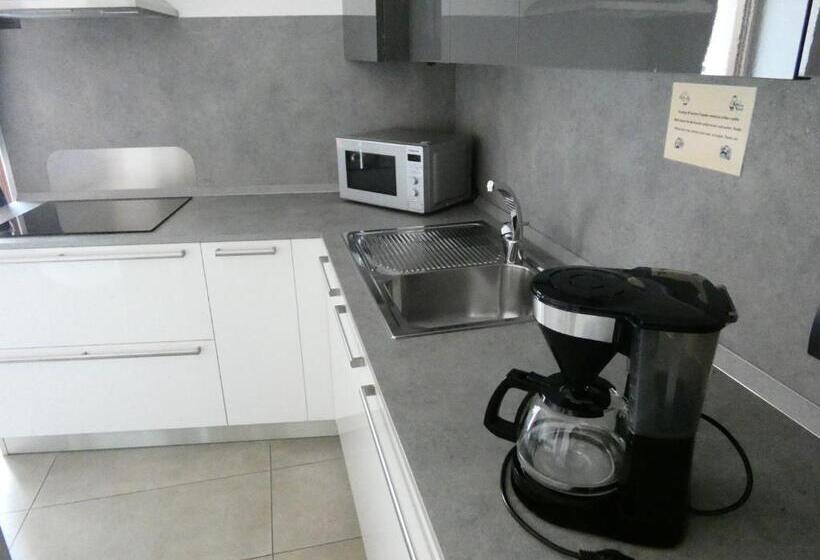 １ベッドルームのデラックスアパートメント, Residence Villa Degli Aranci