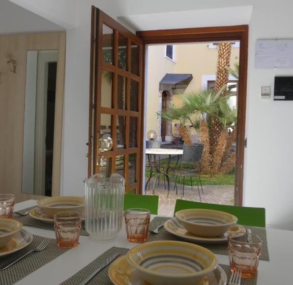 庭の見える１ベッドルームアパートメント, Residence Villa Degli Aranci