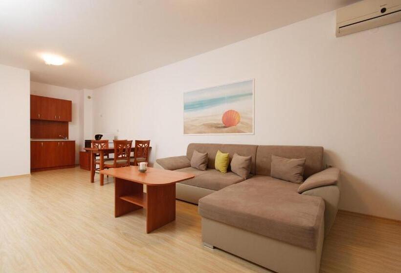 דירת חדר שינה 1 עם נוף לעיר, Silver Beach Apart Complex