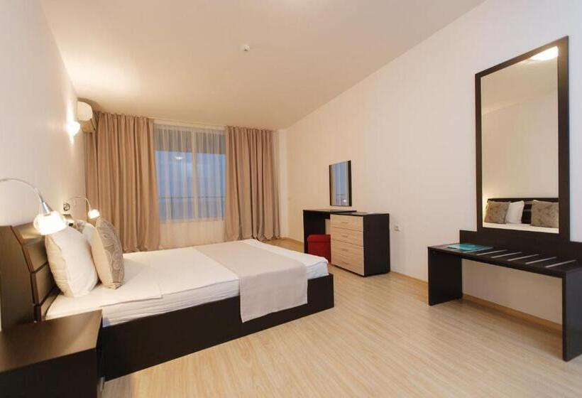 דירת חדר נוף לים, Silver Beach Apart Complex